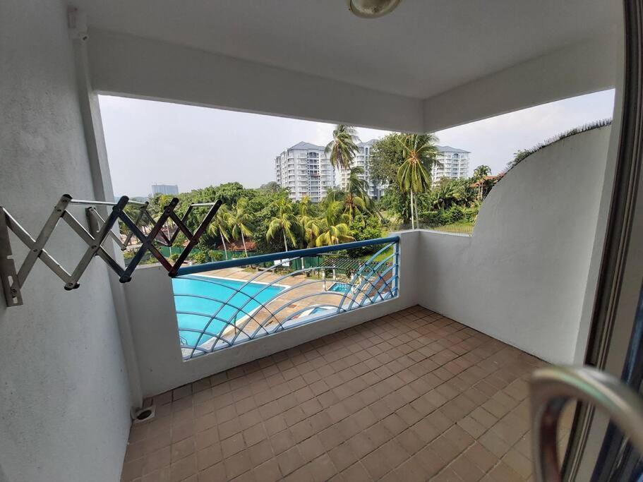 Nat'S Seri Bulan Beach, Pool Home @Teluk Kemang Port Dickson Exterior photo